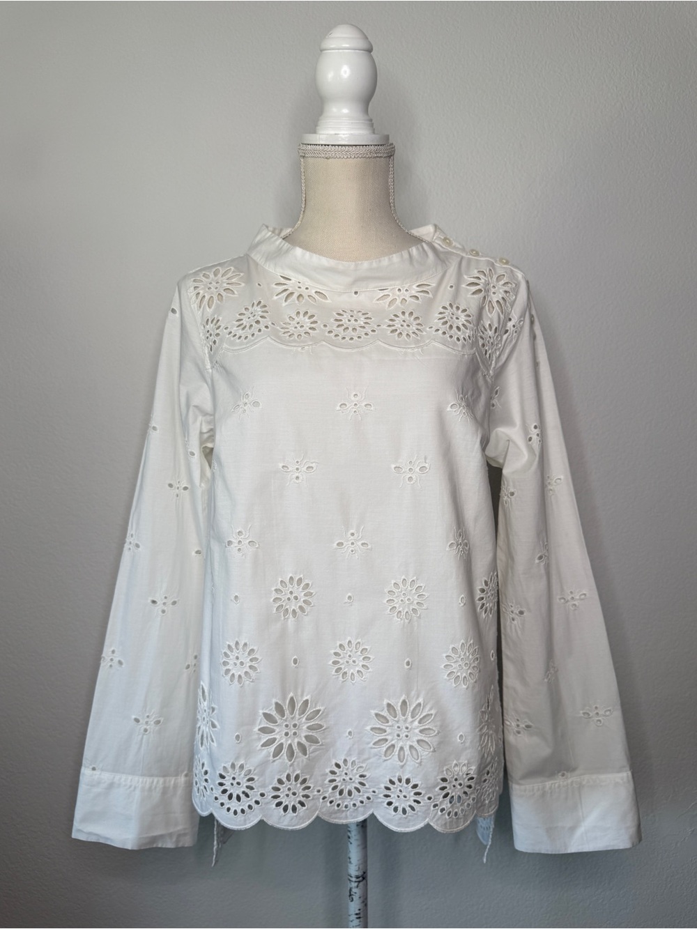 J. Crew White Eyelet Floral Long Sleeve Cotton Blouse Size 2 NWT